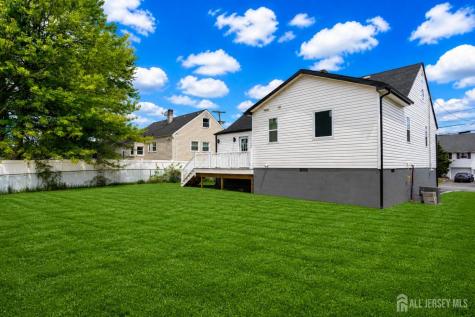 25 Menlo Avenue Menlo Park Terrace NJ 08840