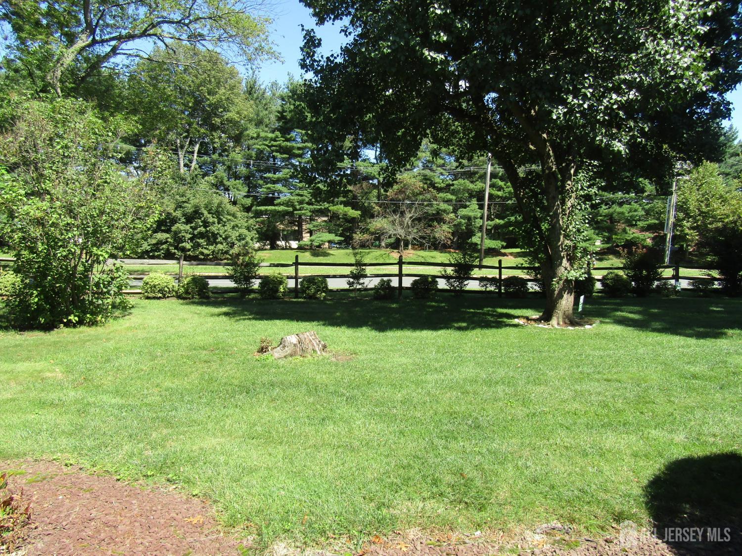 57 Fairfield Lane Monroe NJ 08831