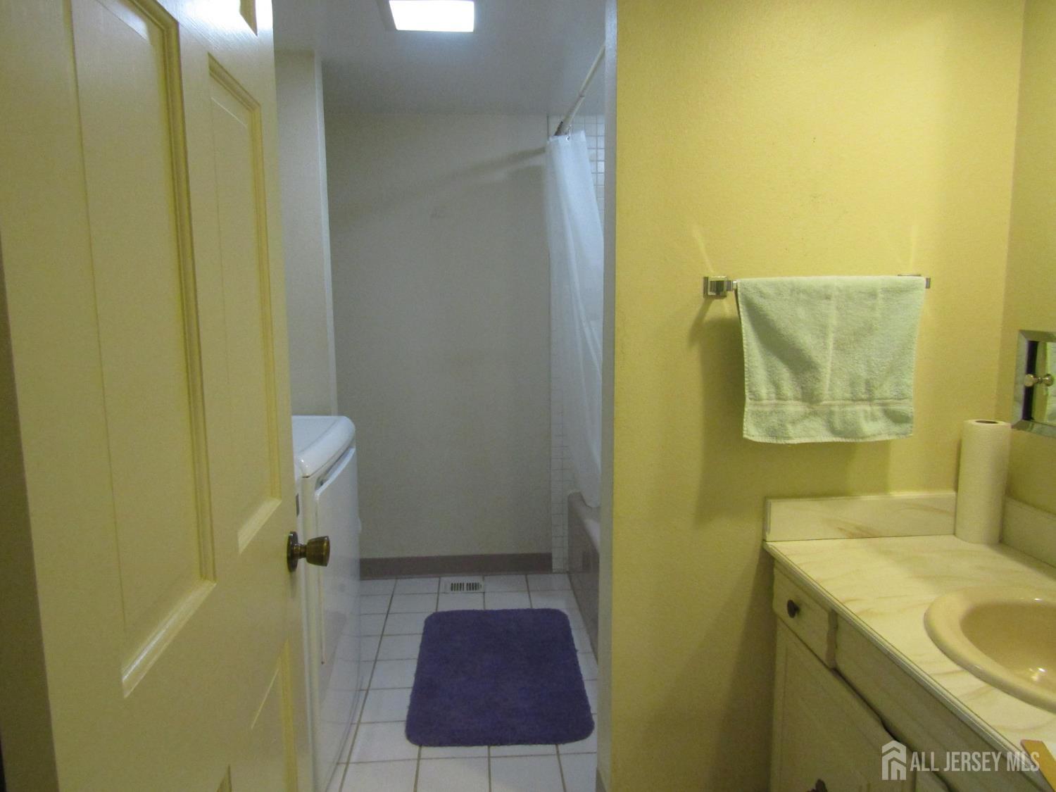 57 Fairfield Lane Monroe NJ 08831