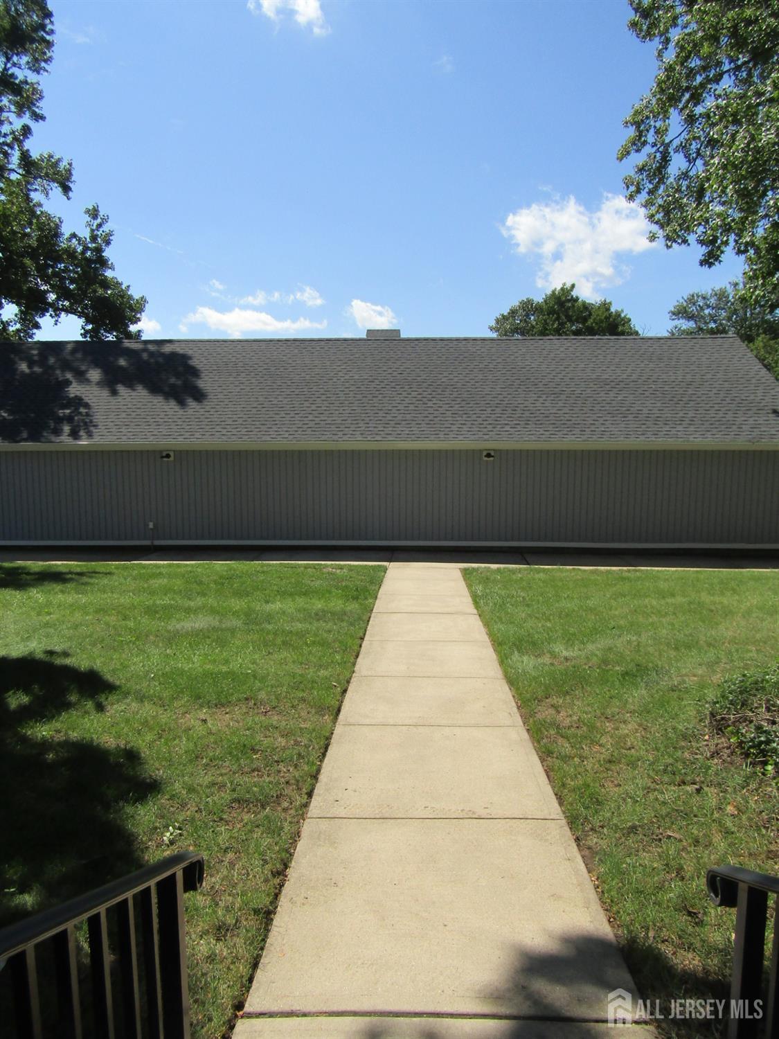 57 Fairfield Lane Monroe NJ 08831
