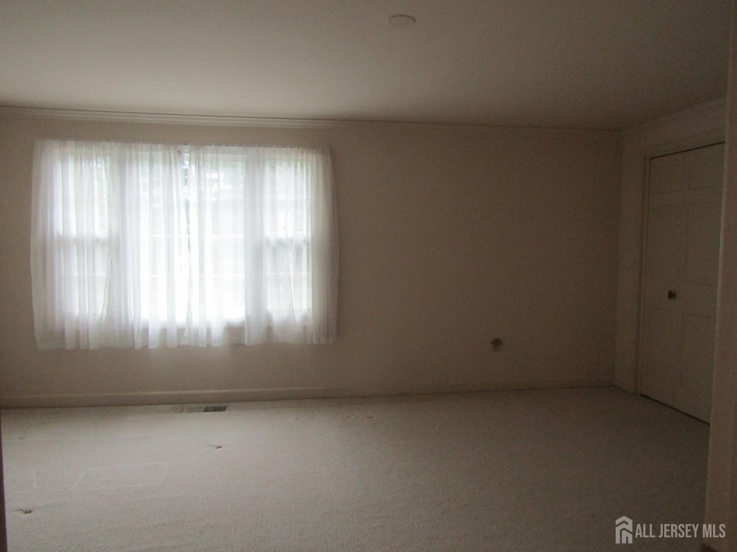 57 Fairfield Lane Monroe NJ 08831