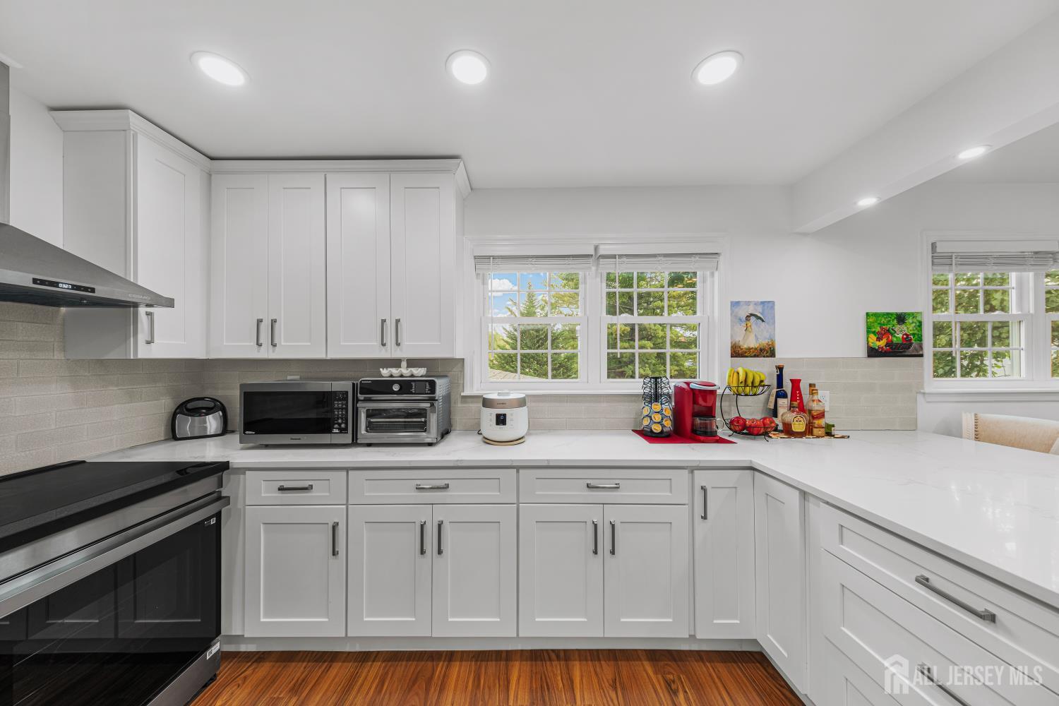 313 Suttons Lane Edison NJ 08817