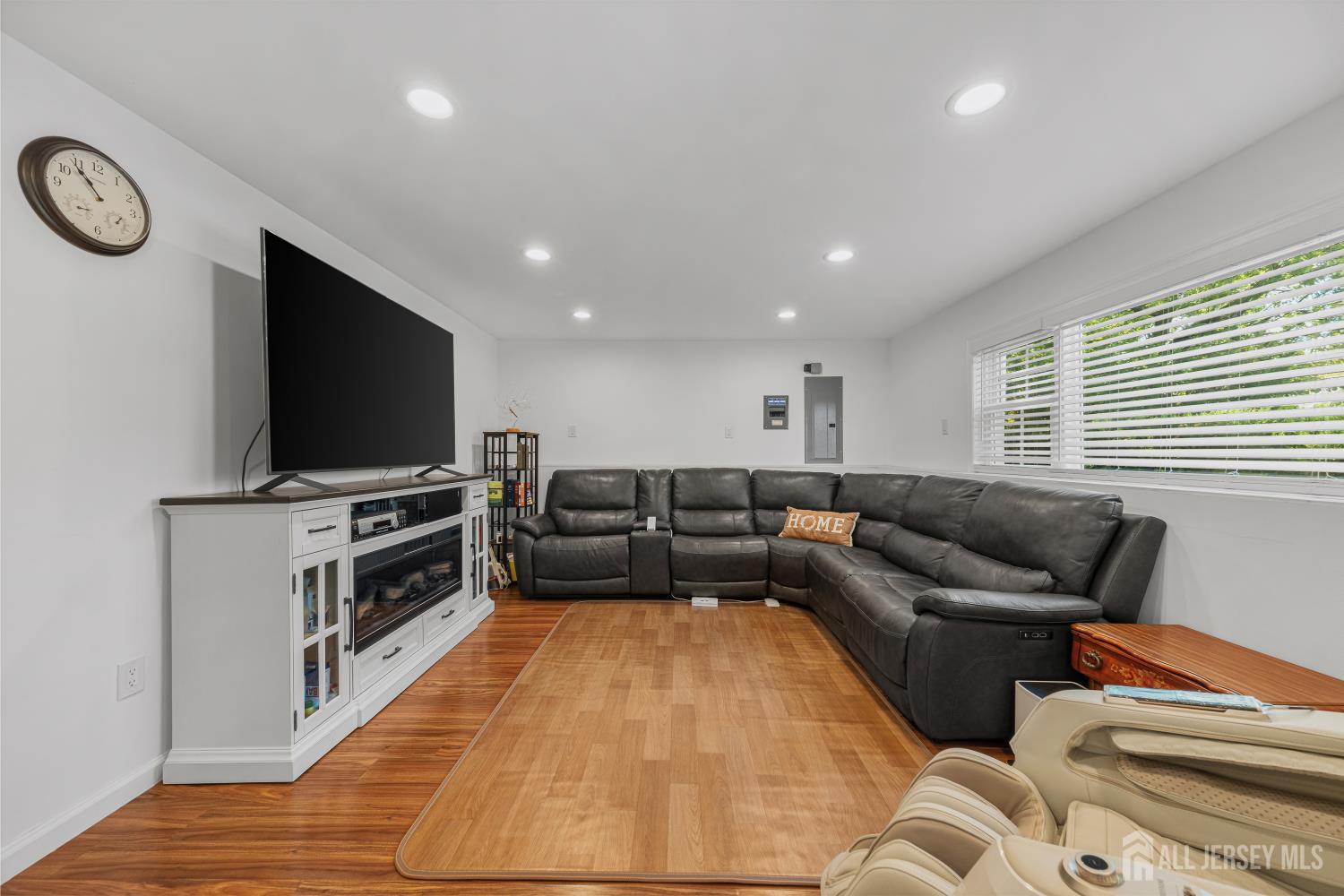 313 Suttons Lane Edison NJ 08817