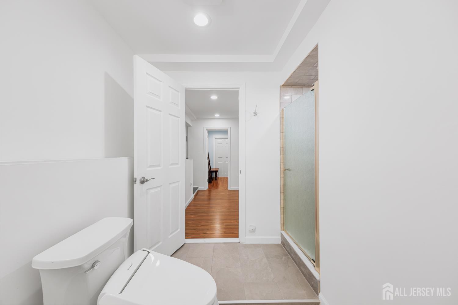 313 Suttons Lane Edison NJ 08817