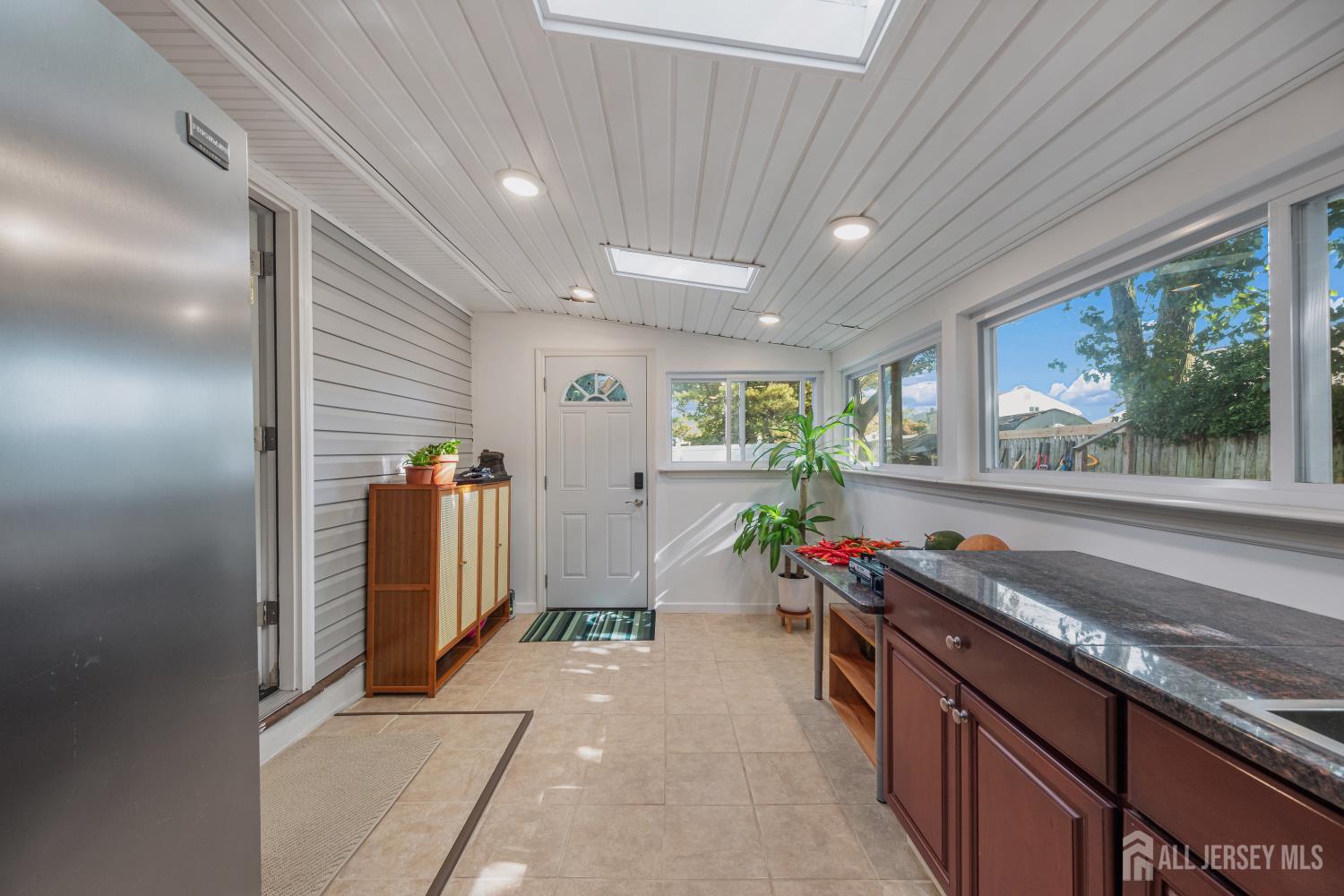 313 Suttons Lane Edison NJ 08817
