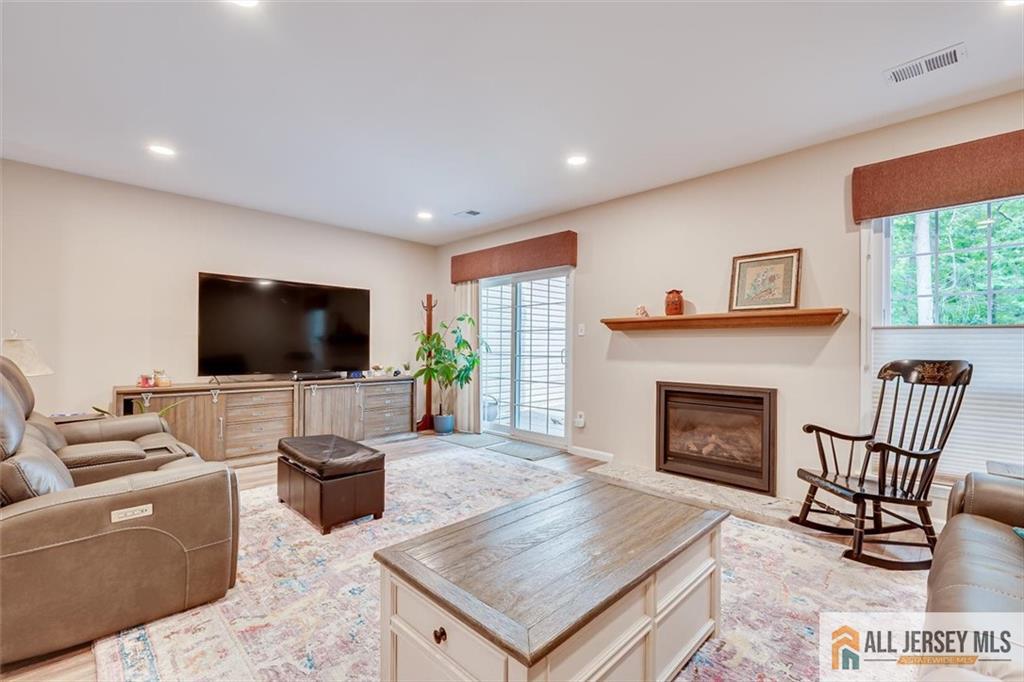 254 Teasdale Place Morganville NJ 07751