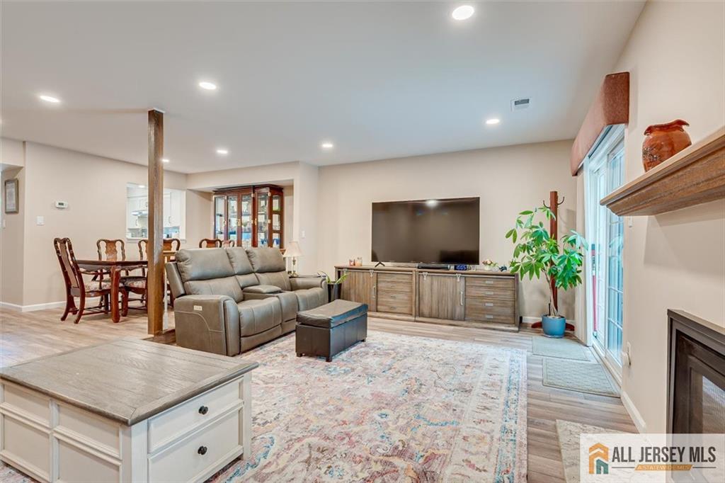 254 Teasdale Place Morganville NJ 07751