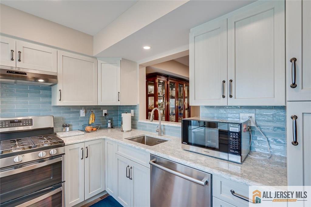 254 Teasdale Place Morganville NJ 07751