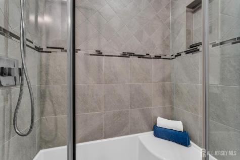 65 Coleman Street Edison NJ 08817