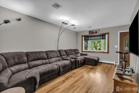 65 Coleman Street Edison NJ 08817