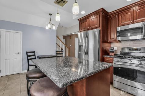 65 Coleman Street Edison NJ 08817