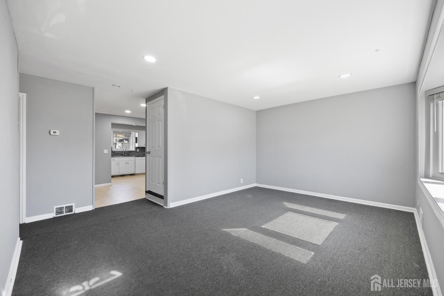 48 Buchanan Avenue Sayreville NJ 08859