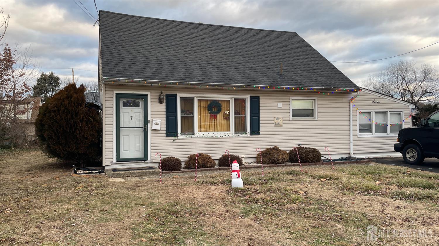 7 Kendall Drive Parlin NJ 08859