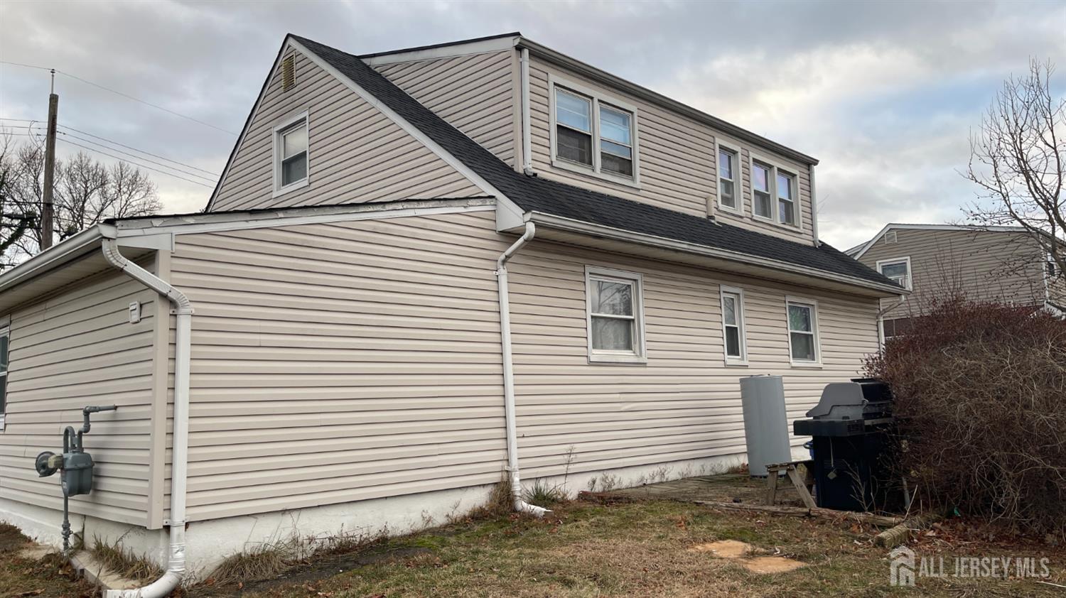 7 Kendall Drive Parlin NJ 08859