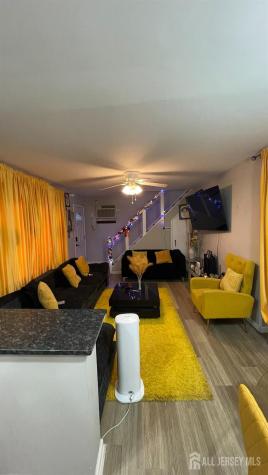7 Kendall Drive Parlin NJ 08859