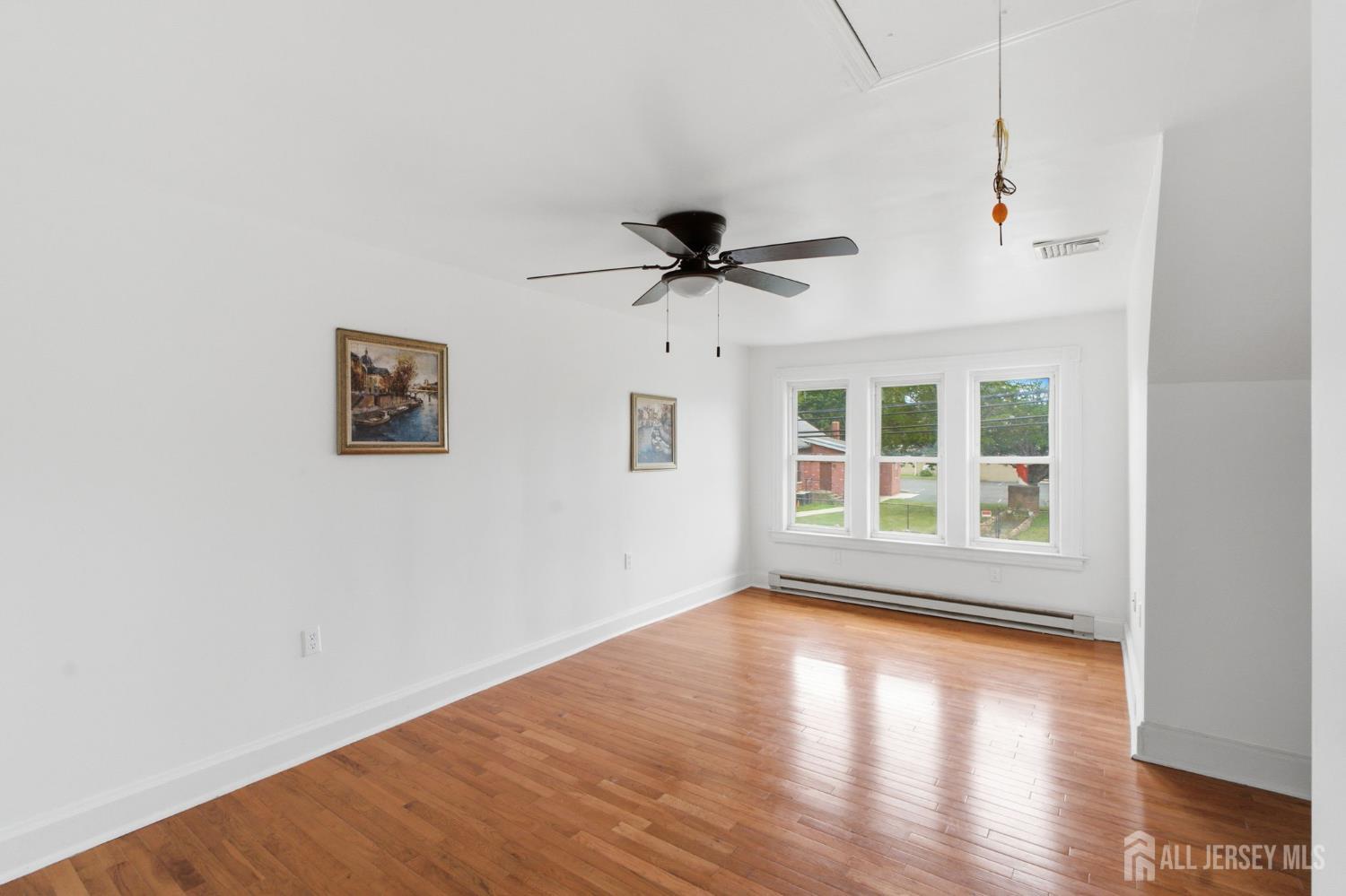 18 Fox Road Edison NJ 08817