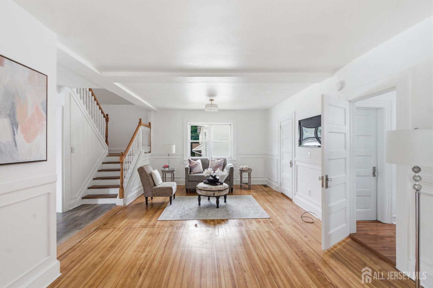 18 Fox Road Edison NJ 08817