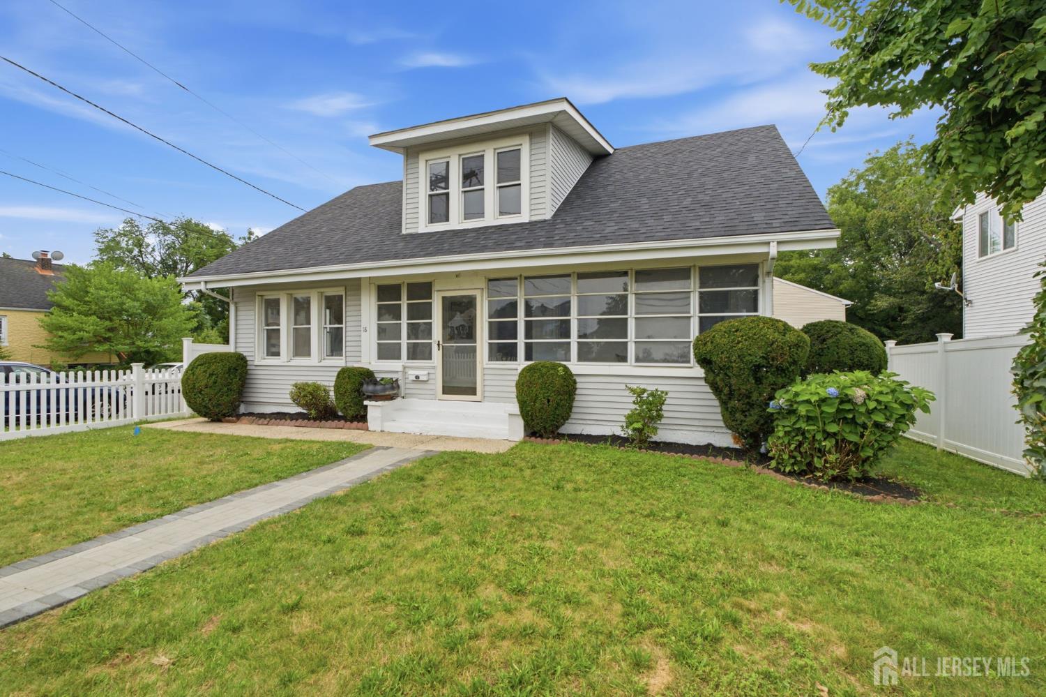 18 Fox Road Edison NJ 08817