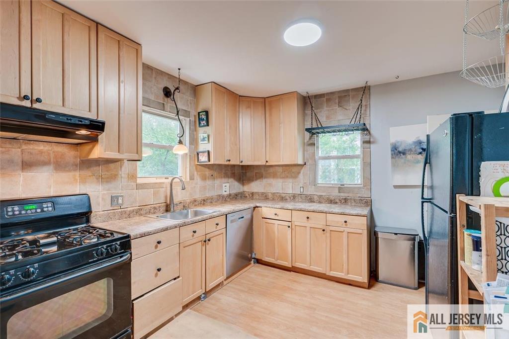 111 Johnson Street Highland Park NJ 08904