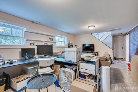 12 Gales Road Edison NJ 08837