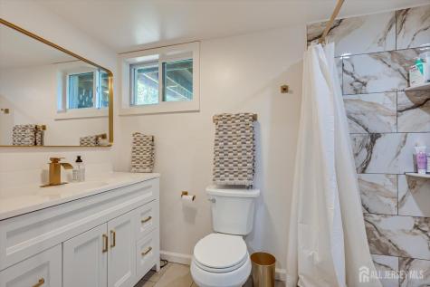 12 Gales Road Edison NJ 08837