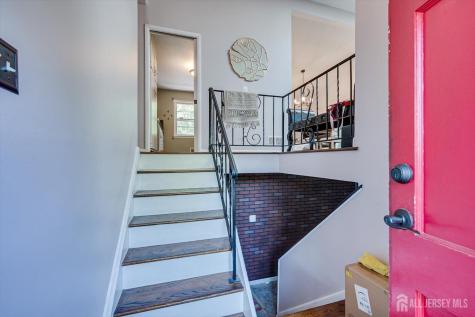 12 Gales Road Edison NJ 08837