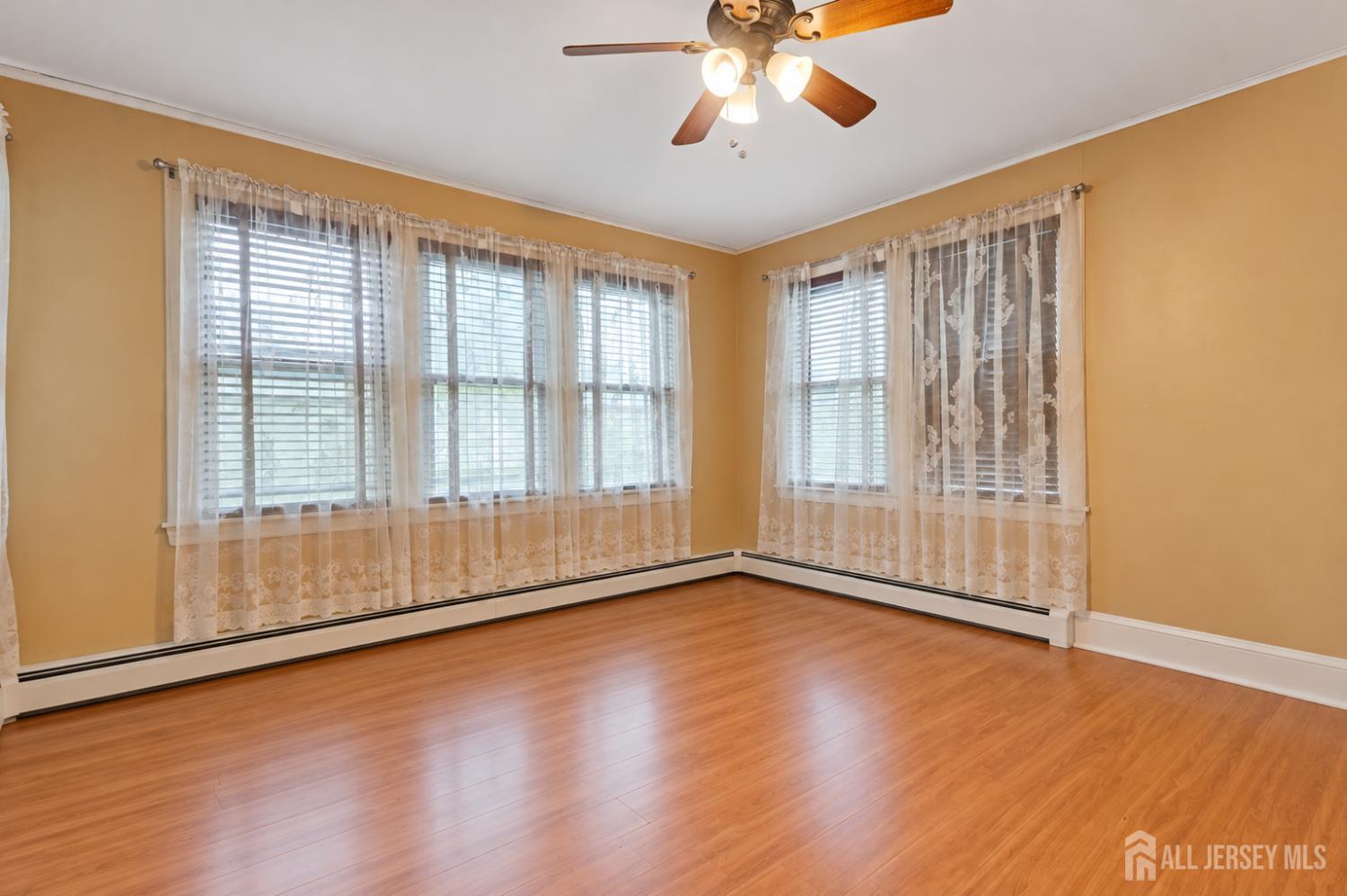 176 Washington Road Sayreville NJ 08872