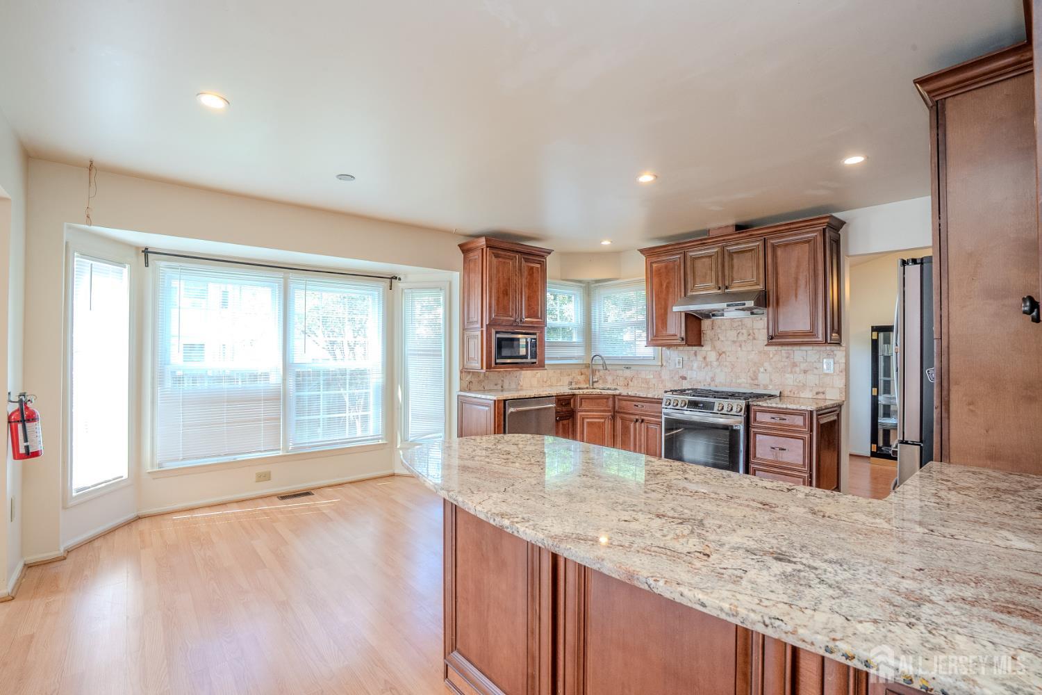 4 Chipwood Lane North Brunswick NJ 08902