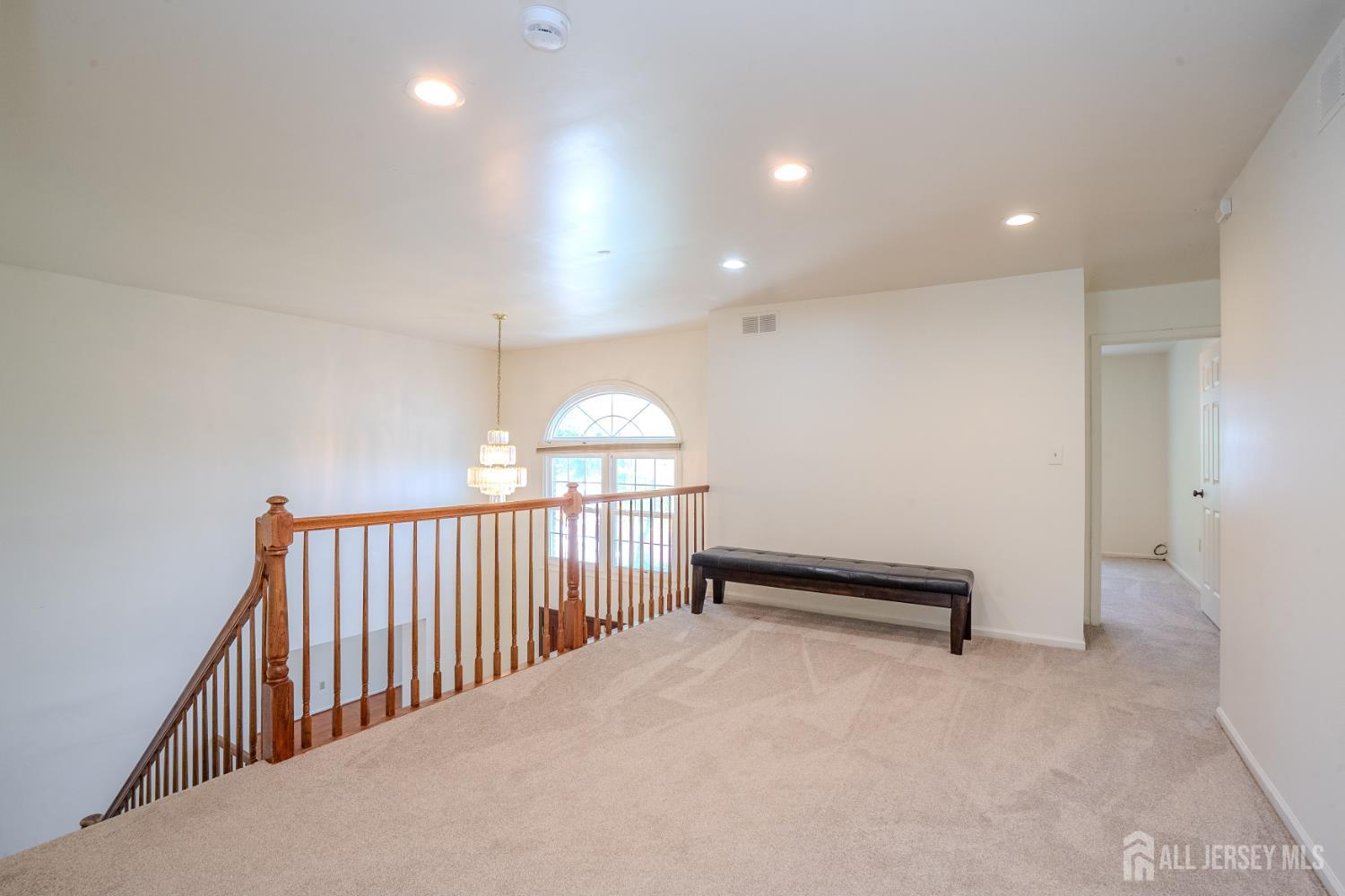 4 Chipwood Lane North Brunswick NJ 08902