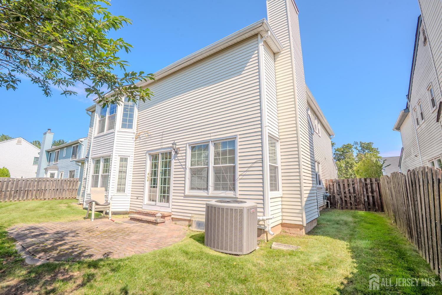 4 Chipwood Lane North Brunswick NJ 08902