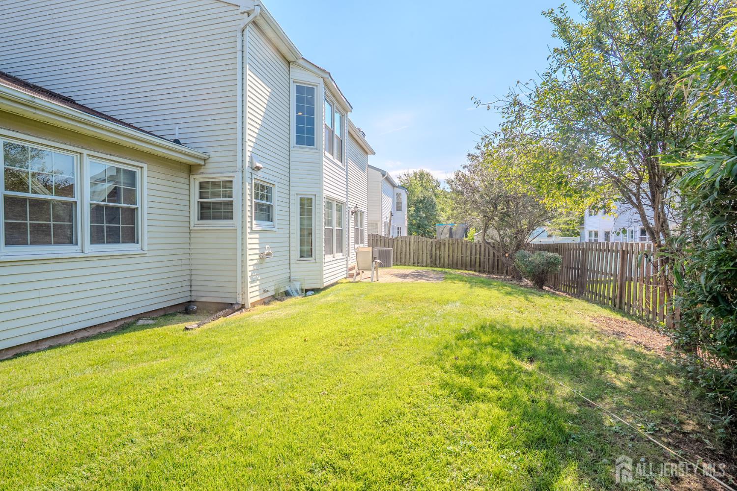 4 Chipwood Lane North Brunswick NJ 08902