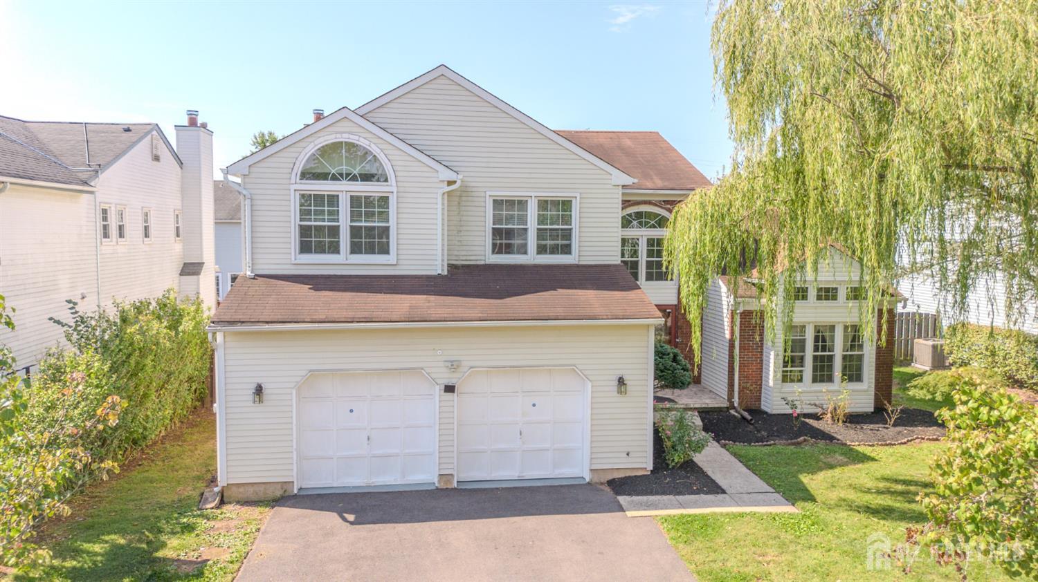 4 Chipwood Lane North Brunswick NJ 08902