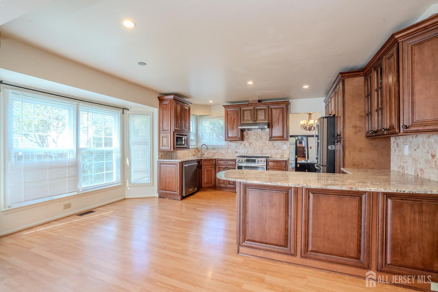4 Chipwood Lane North Brunswick NJ 08902