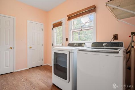 17 Green Hills Road East Brunswick NJ 08816