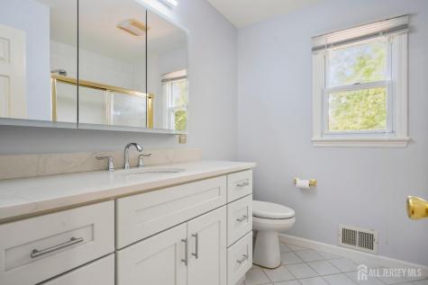 17 Green Hills Road East Brunswick NJ 08816