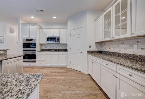 39 Schindler Court Franklin Twsp NJ 08873