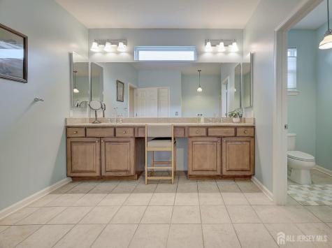 39 Schindler Court Franklin Twsp NJ 08873