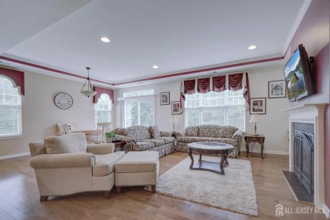 39 Schindler Court Franklin Twsp NJ 08873