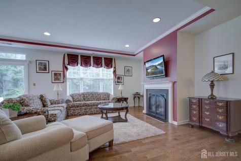 39 Schindler Court Franklin Twsp NJ 08873