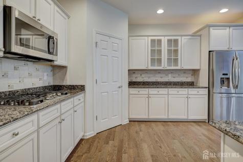 39 Schindler Court Franklin Twsp NJ 08873