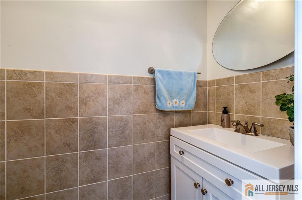 18 Loveland Court East Windsor NJ 08512