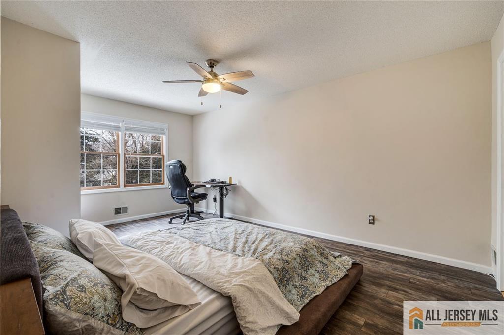 18 Loveland Court East Windsor NJ 08512
