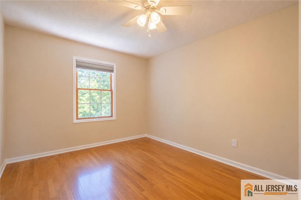 18 Loveland Court East Windsor NJ 08512