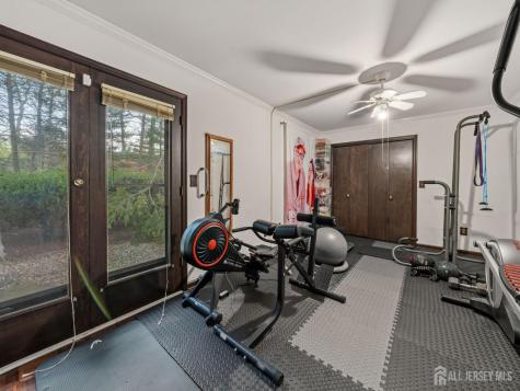 902 Joan Court North Brunswick NJ 08902