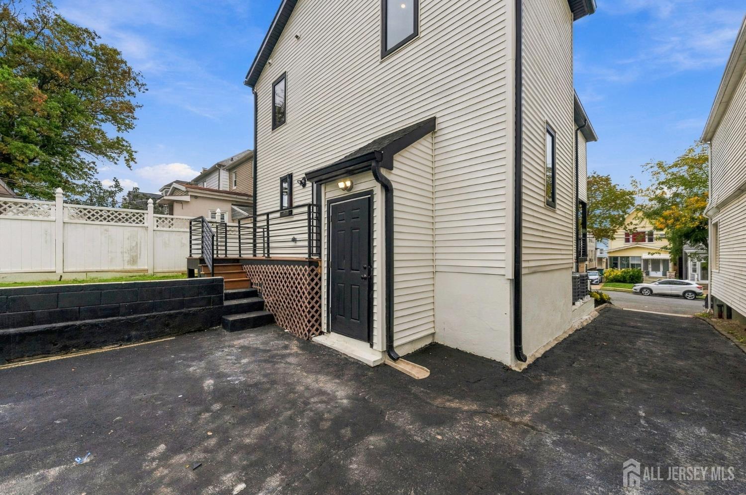 458 Lawrie Street Perth Amboy NJ 08861