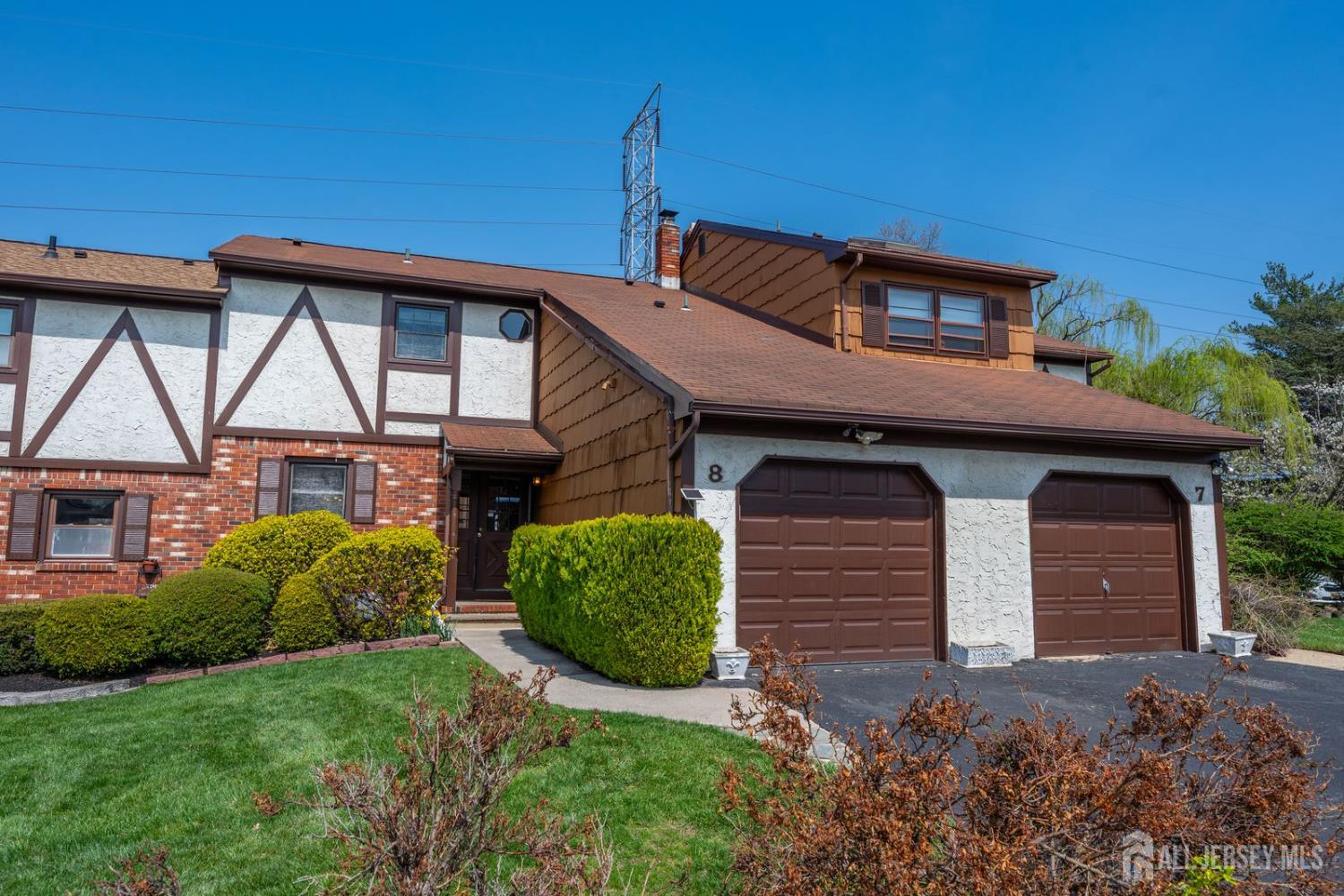 8 Sherbone Place Sayreville NJ 08872