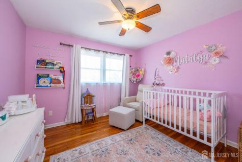 8 Sherbone Place Sayreville NJ 08872
