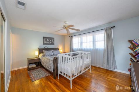 8 Sherbone Place Sayreville NJ 08872