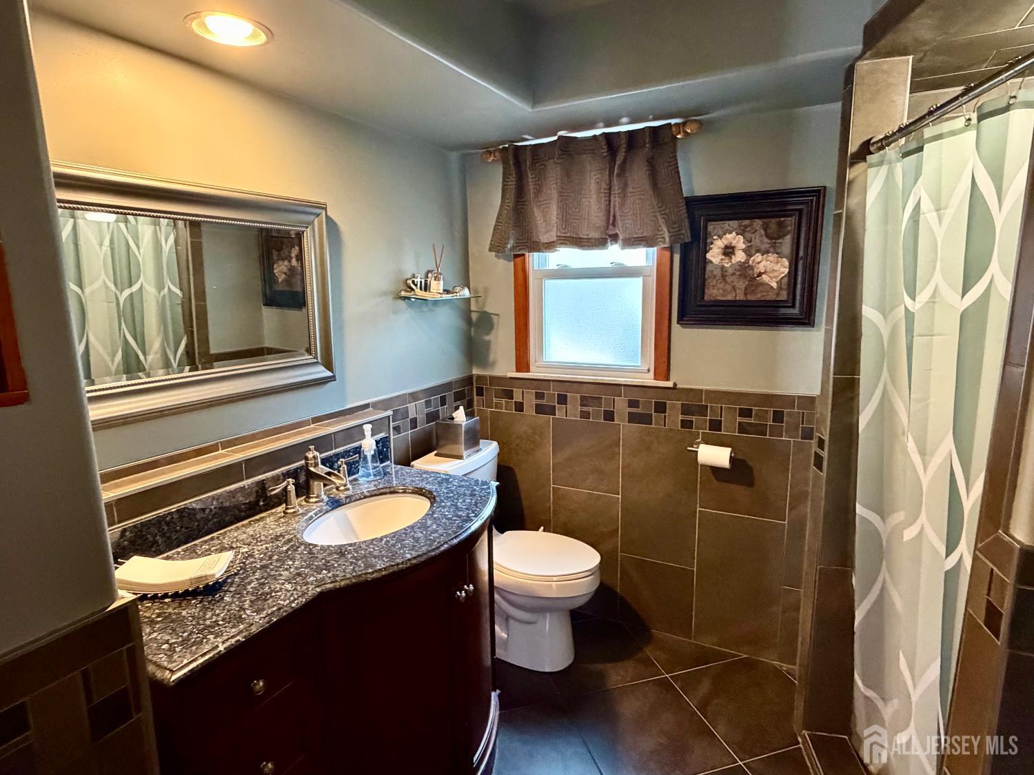 16 New Dover Avenue Colonia NJ 07067