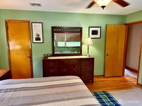 16 New Dover Avenue Colonia NJ 07067